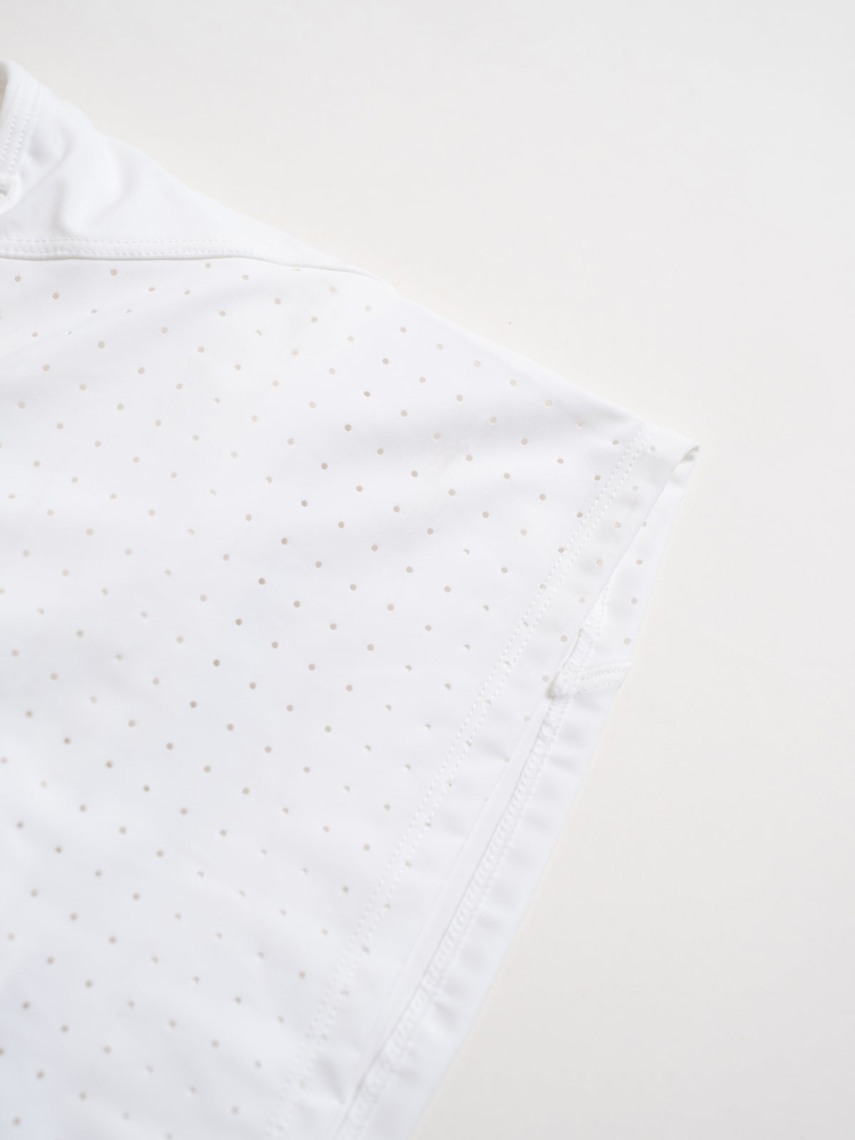 BreezeTec Top - White
